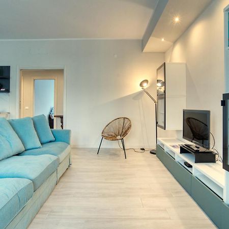 CaseOspitali - CASA JANAS - super trilocale in zona prestigiosa a Milano Esterno foto