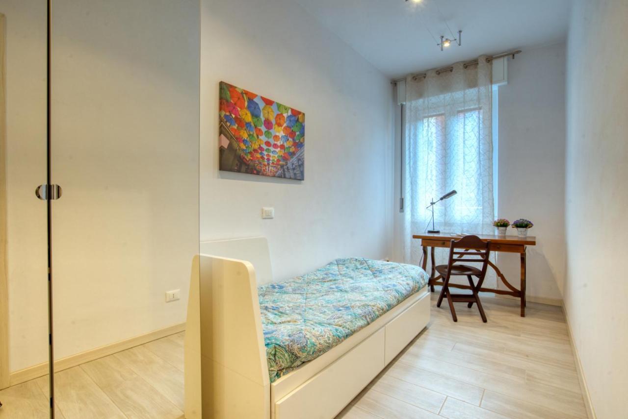 CaseOspitali - CASA JANAS - super trilocale in zona prestigiosa a Milano Esterno foto
