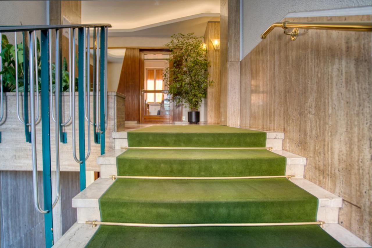 CaseOspitali - CASA JANAS - super trilocale in zona prestigiosa a Milano Esterno foto