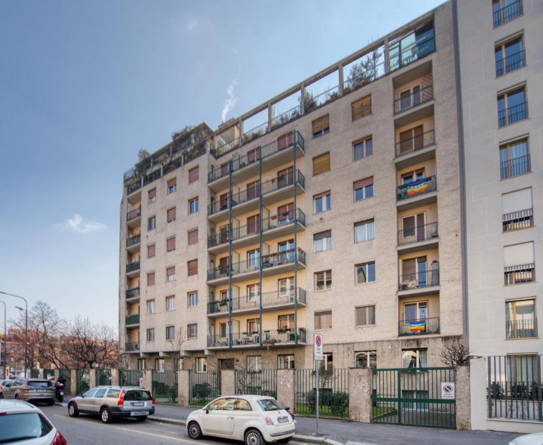CaseOspitali - CASA JANAS - super trilocale in zona prestigiosa a Milano Esterno foto
