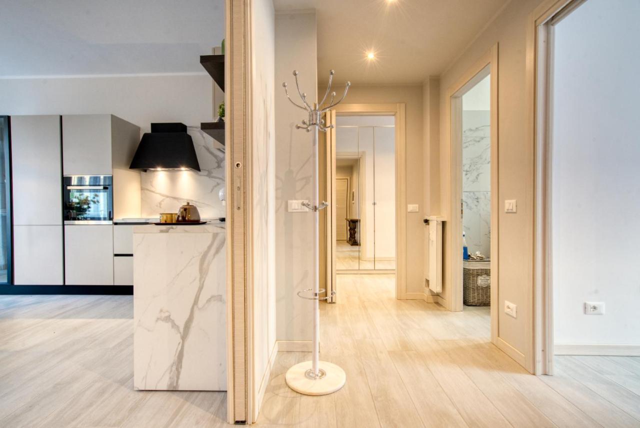 CaseOspitali - CASA JANAS - super trilocale in zona prestigiosa a Milano Esterno foto