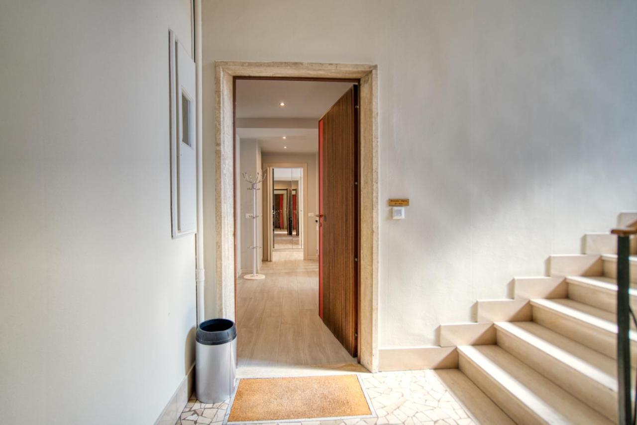 CaseOspitali - CASA JANAS - super trilocale in zona prestigiosa a Milano Esterno foto
